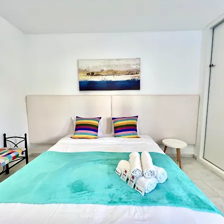 Sea Village 2 By Homing Apartment